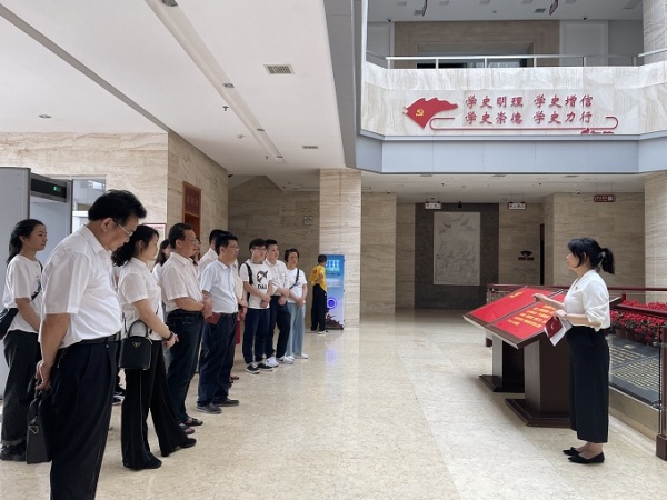 图片8.jpg
